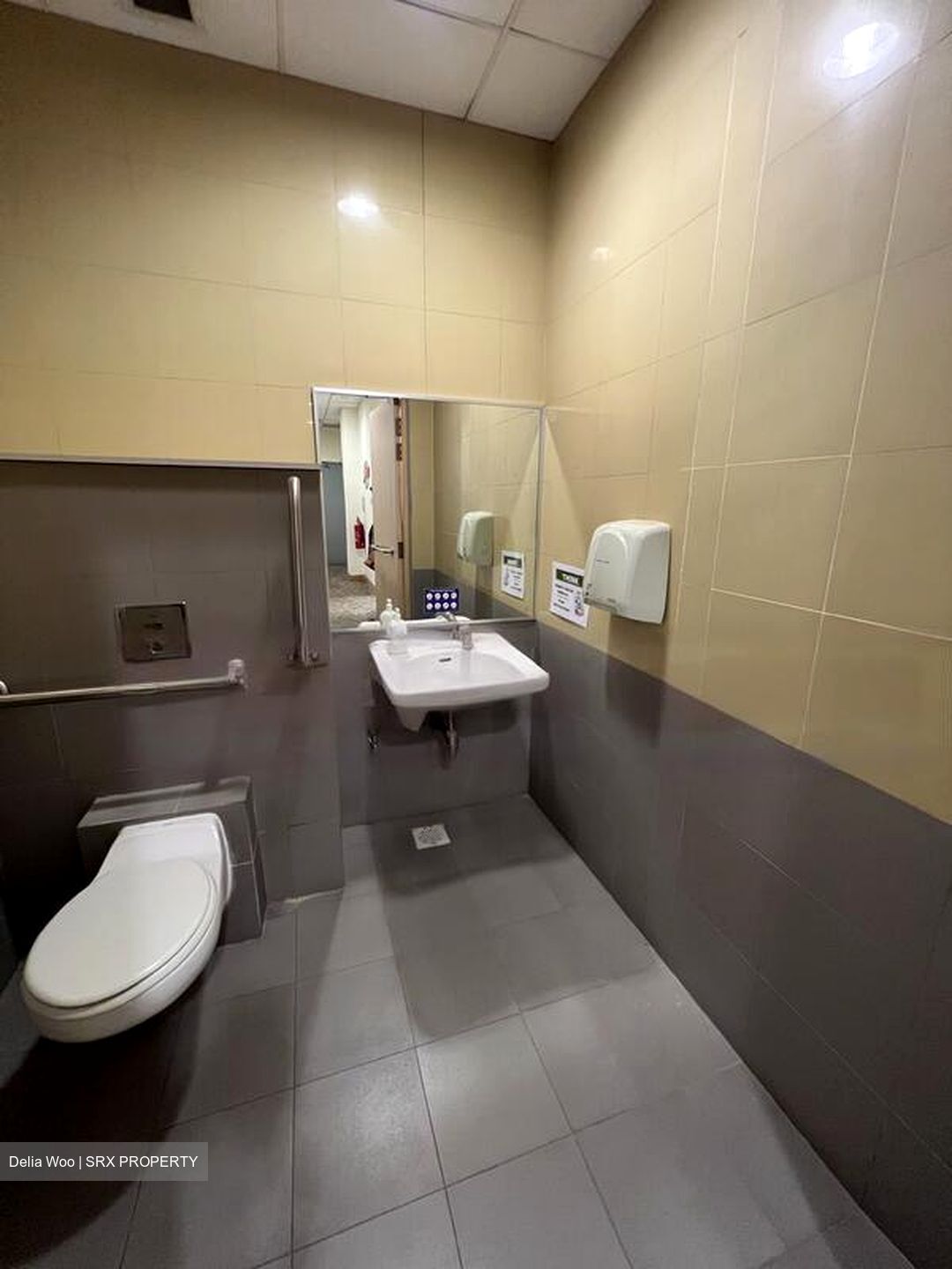 Lorong 8 Toa Payoh (D12), Office #456459061